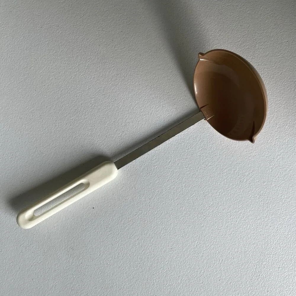 Vintage Bonny USA Nylon Soup Spoon Ladle Brown Ivory Kitchen Cookwear